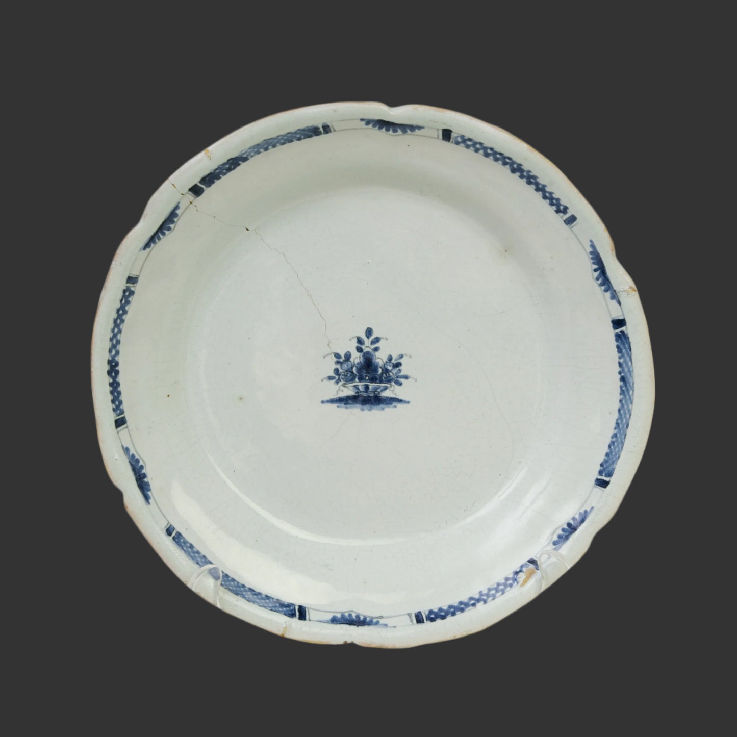 19thC St. Cloud Faience Jardiniere Plate - 9" -France