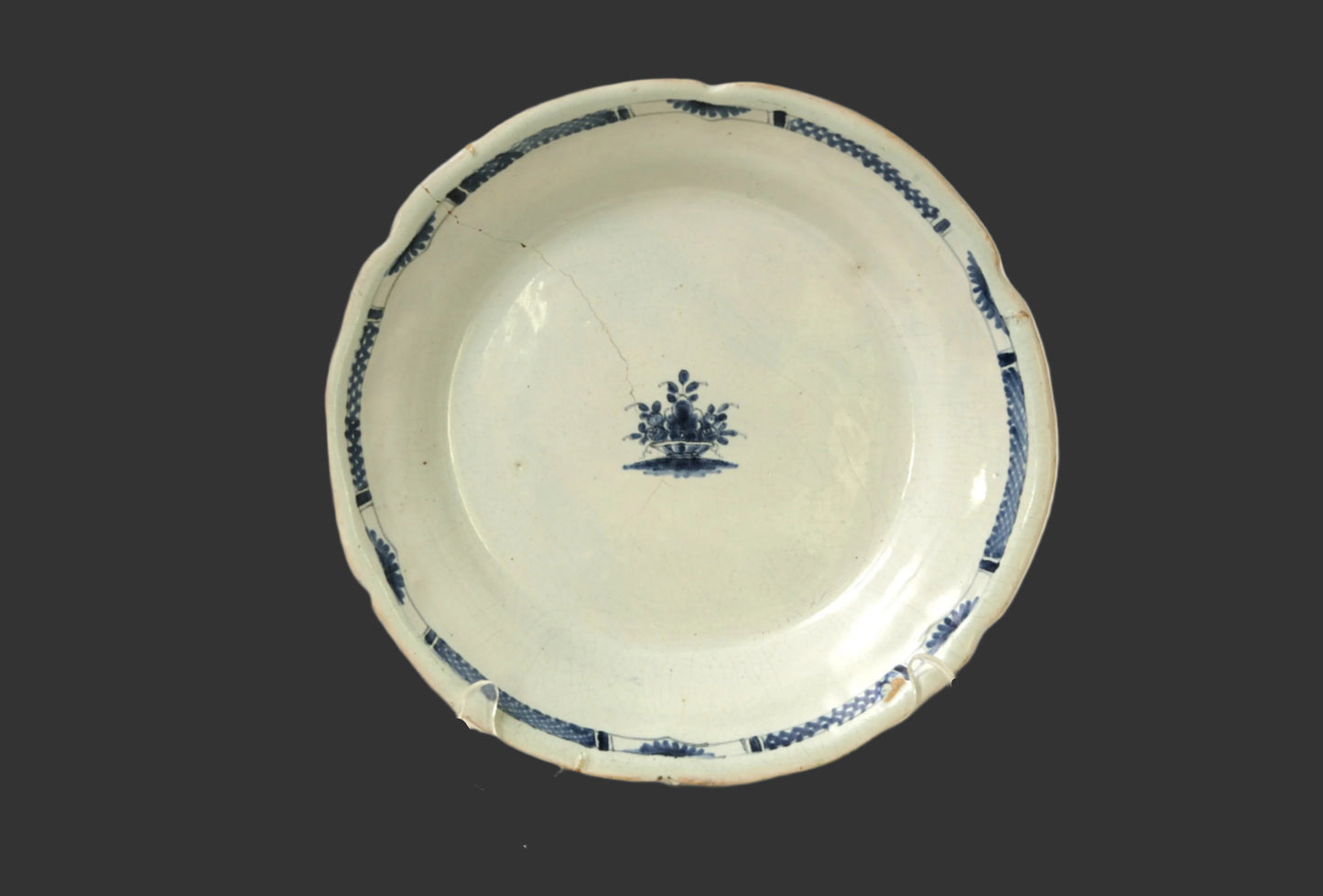 19thC St. Cloud Faience Jardiniere Plate - 9" -France